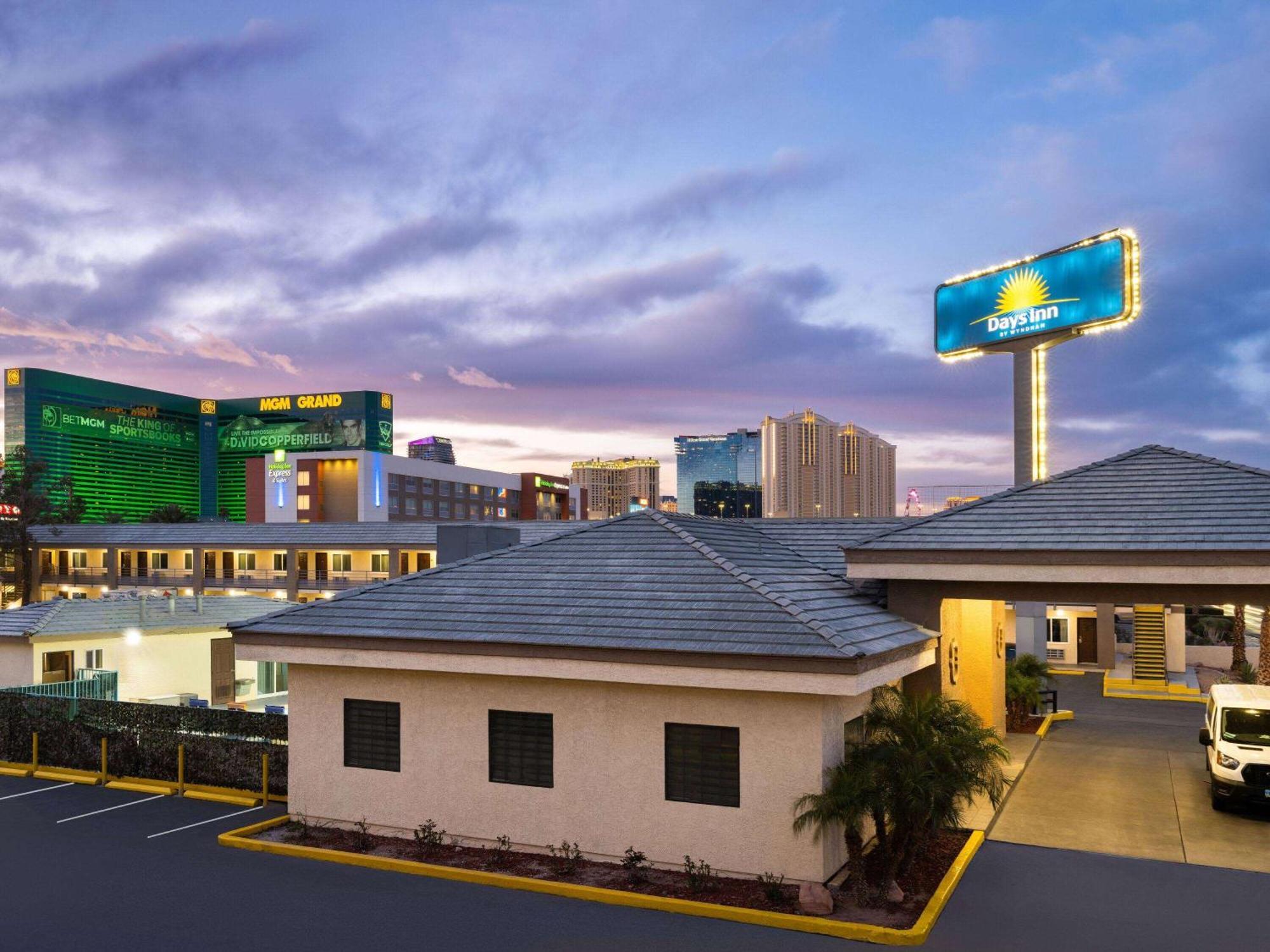 Days Inn By Wyndham Las Vegas Airport Near The Strip Εξωτερικό φωτογραφία