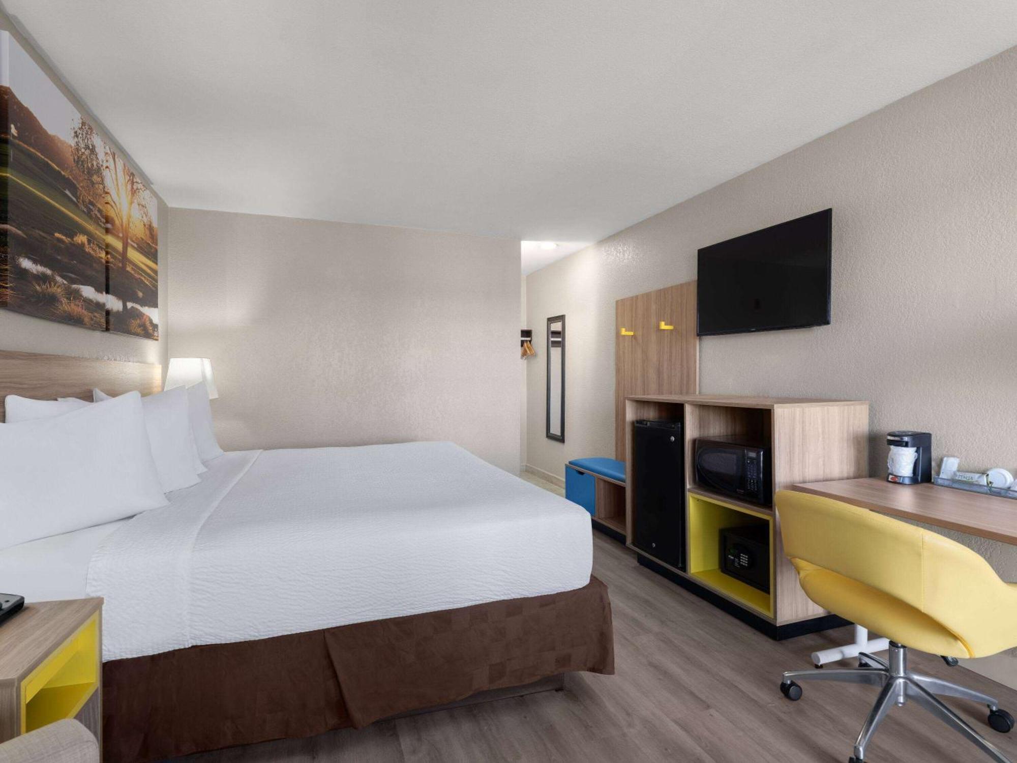 Days Inn By Wyndham Las Vegas Airport Near The Strip Εξωτερικό φωτογραφία