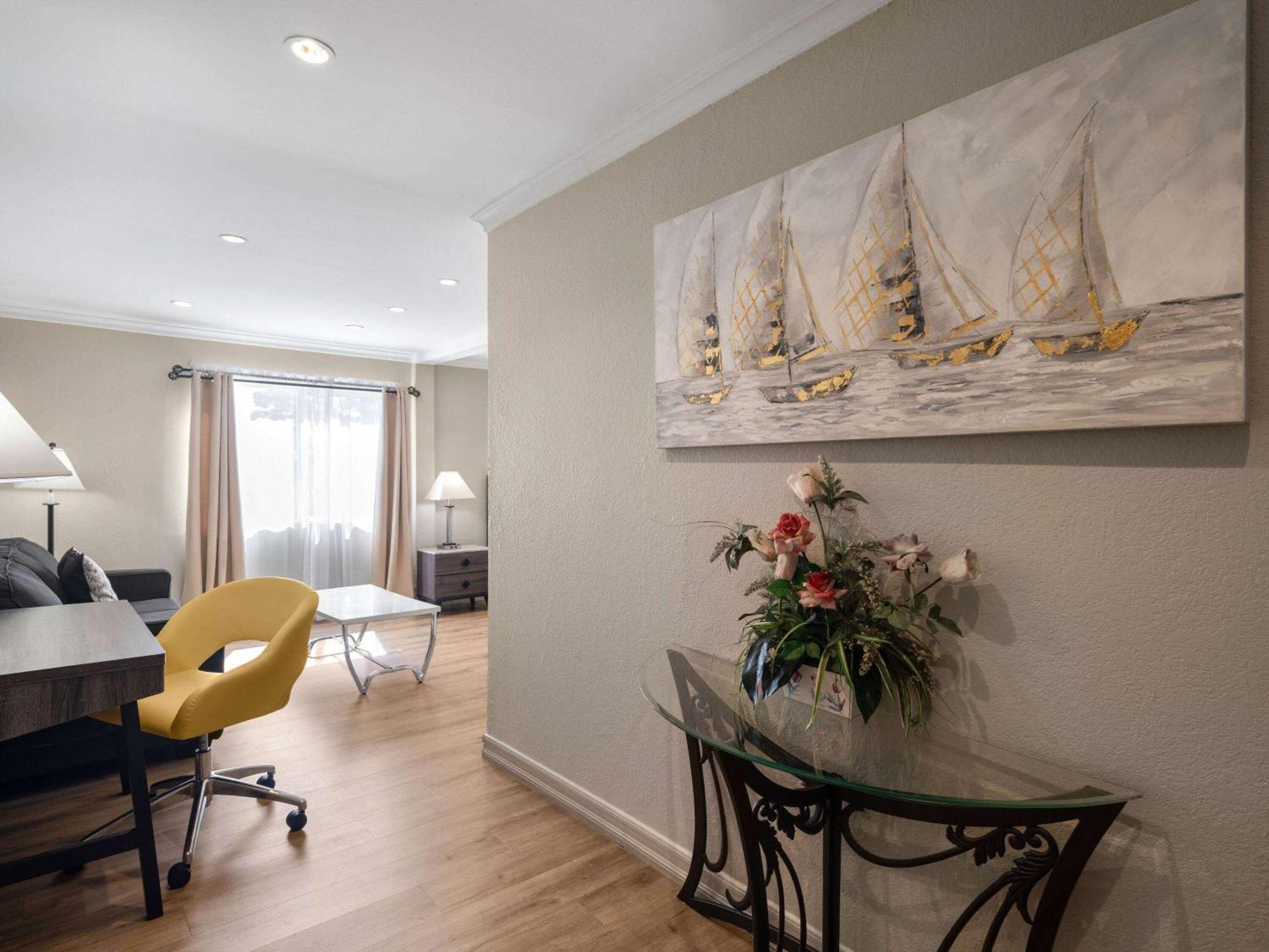 Days Inn By Wyndham Las Vegas Airport Near The Strip Εξωτερικό φωτογραφία